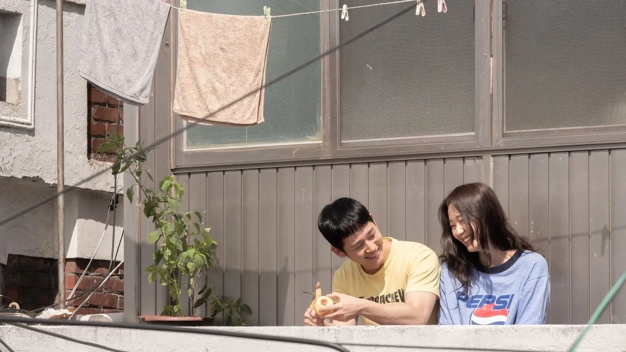 คลื่นรักสื่อใจ